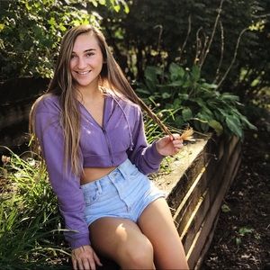 Meet your Posher, Sierra